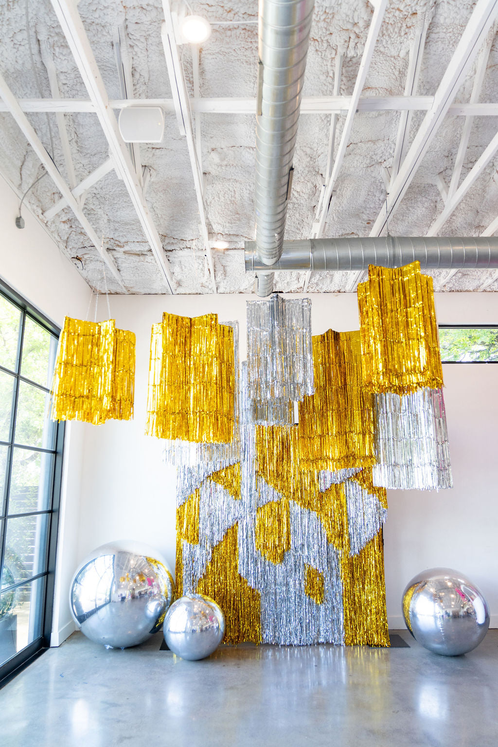 Tinsel hanging star with high-shine fringe as ceiling decor