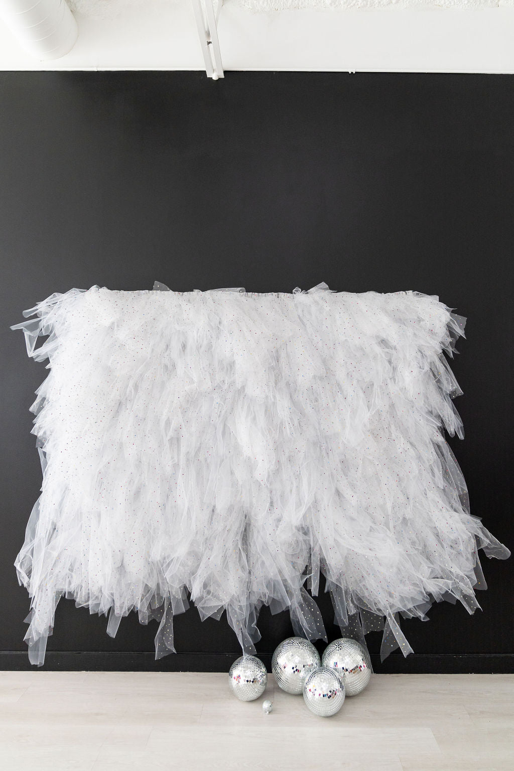 Tulle Fringe Backdrop in White Stars