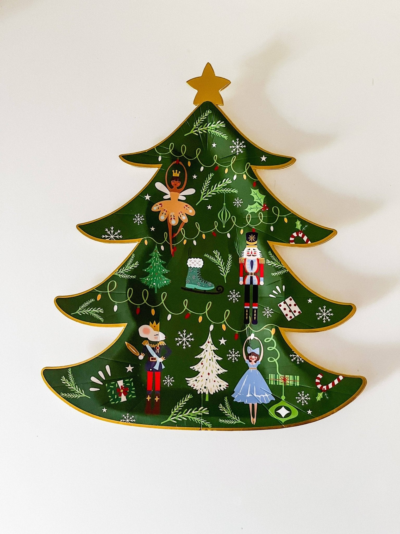 Christmas Tree Plate - Oh My Darling Party Co-Faire #Fringe_Backdrop#